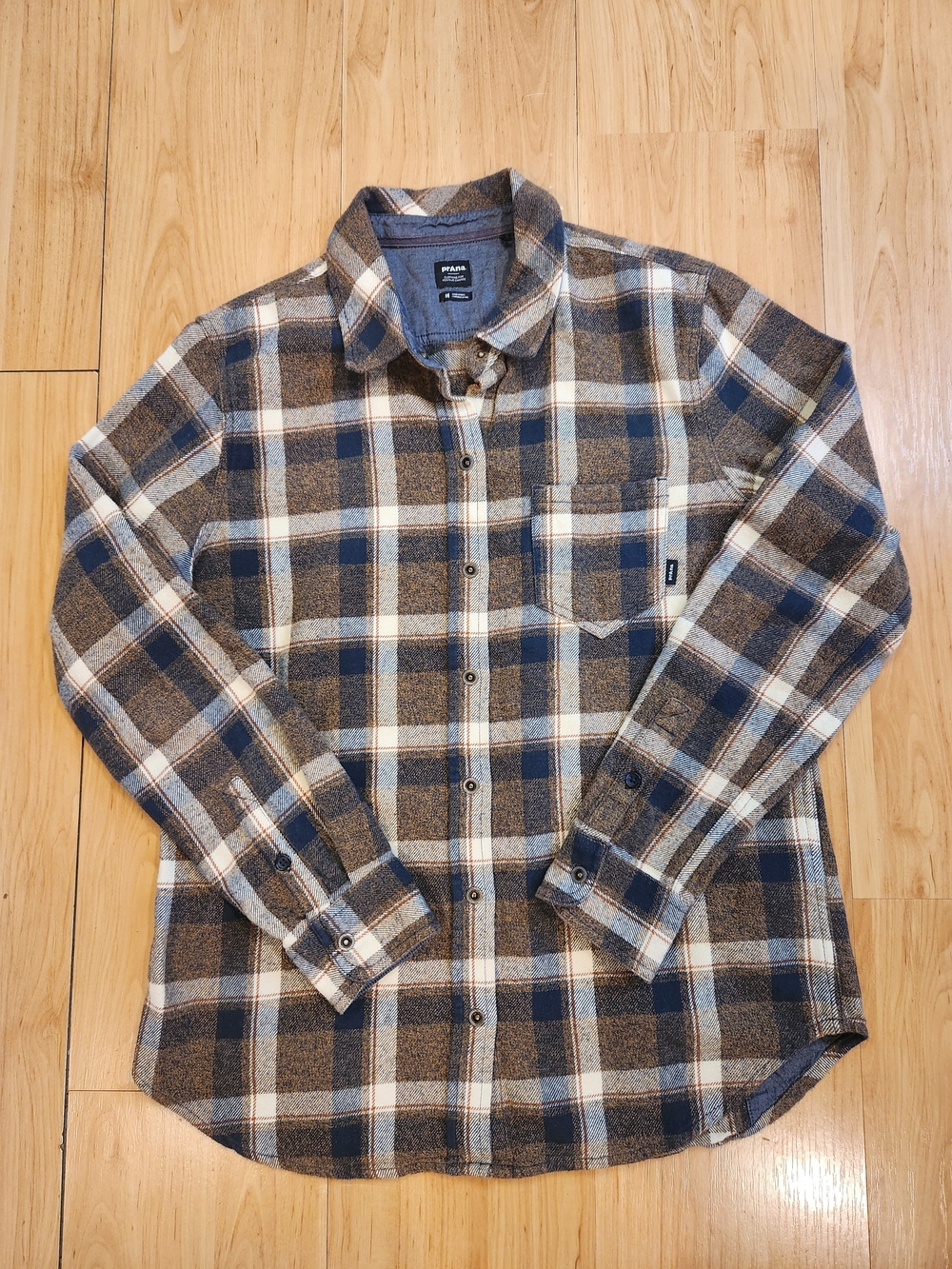 prAna Golden Canyon Flannel Shirt Medium Brown Navy Plaid Button Down Organic